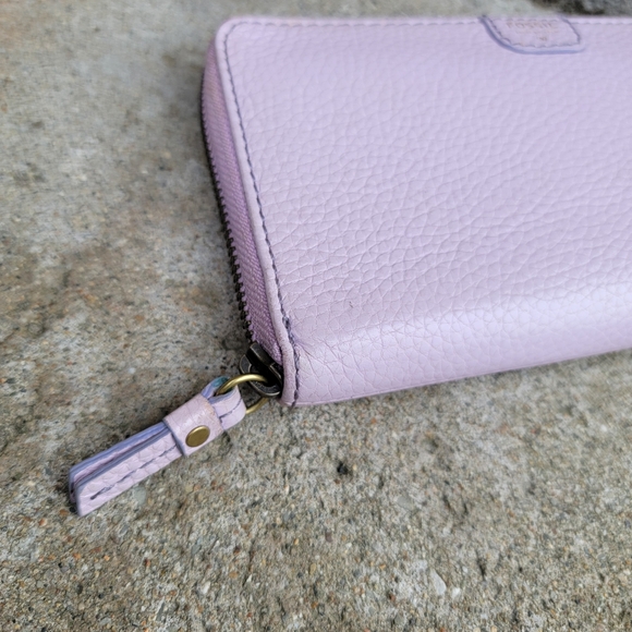 Fossil Lavender Purple Pebbled Leather Mini Zip Clutch Wallet - Picture 6 of 16